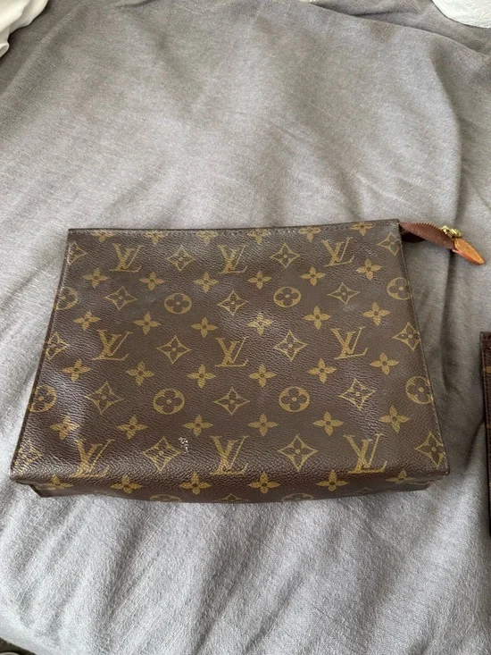 Louis Vuitton Men’s Brown Monogram Canvas Pouch (Large) - Picture 1 of 1